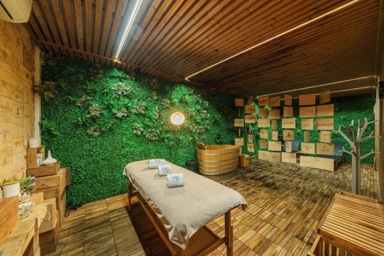 Design & Wine Hotel カミーニャ エクステリア 写真