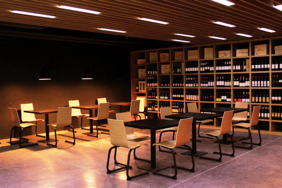 Design & Wine Hotel カミーニャ レストラン 写真